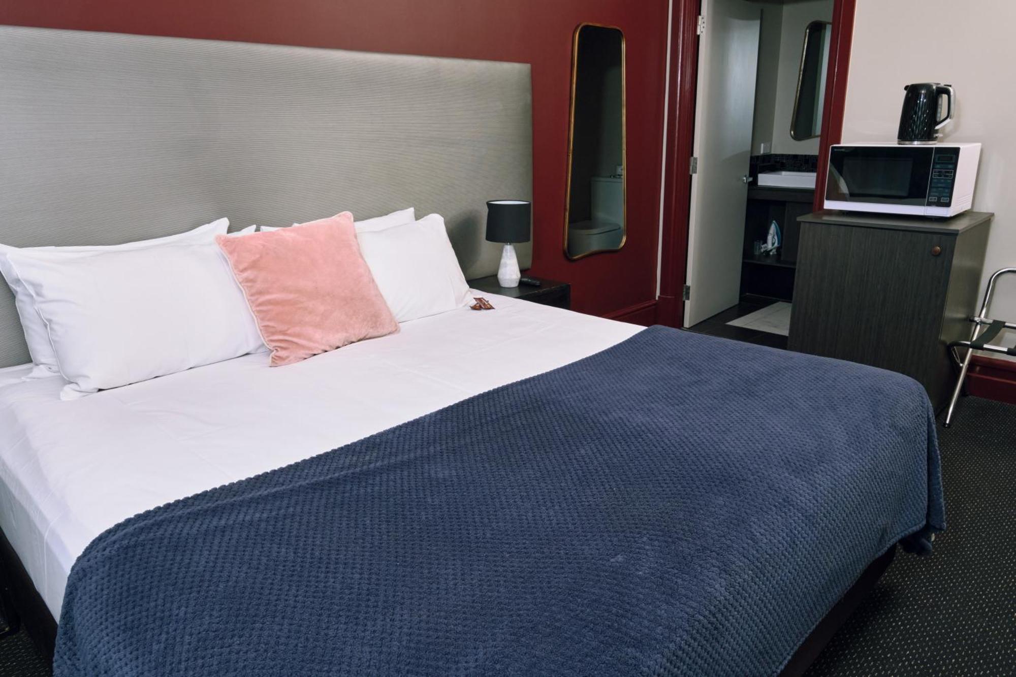The Stirling Arms Hotel — Photos 3